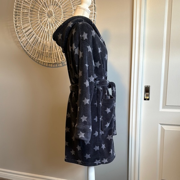 La SENZA Gray Hooded Robe - Picture 2 of 12